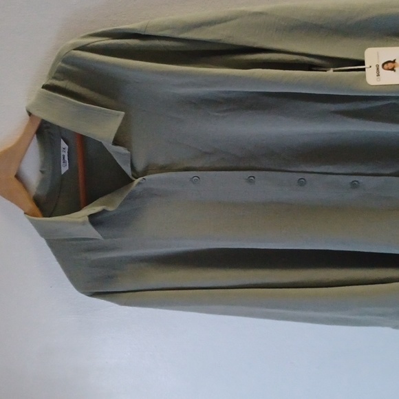 Cisono the woven collection Oversized button shirt Sage Blouse - Picture 2 of 6